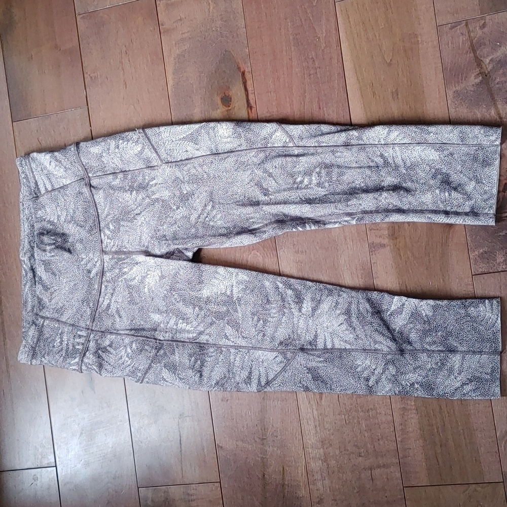 Lululemon Athletic Leggings size 6
